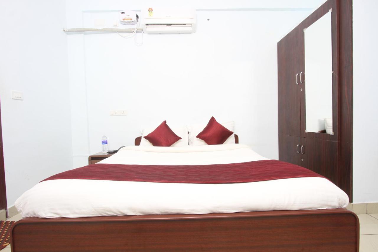 Lakshana Service Apartment - Big Temple Thanjavur Exterior foto